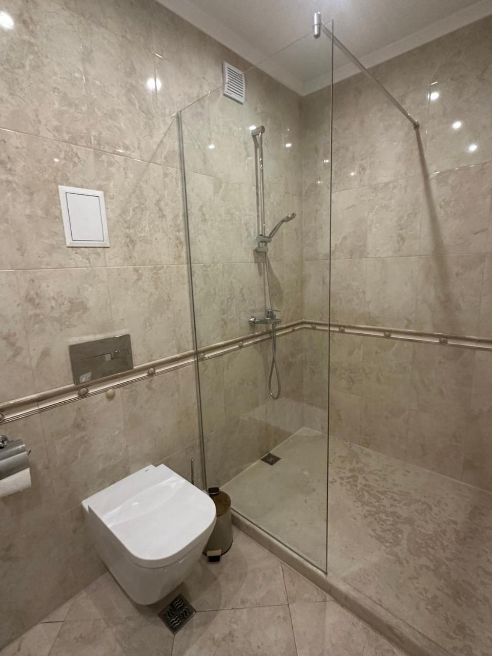 Central Luxury Antique Apartment Varna Exterior foto