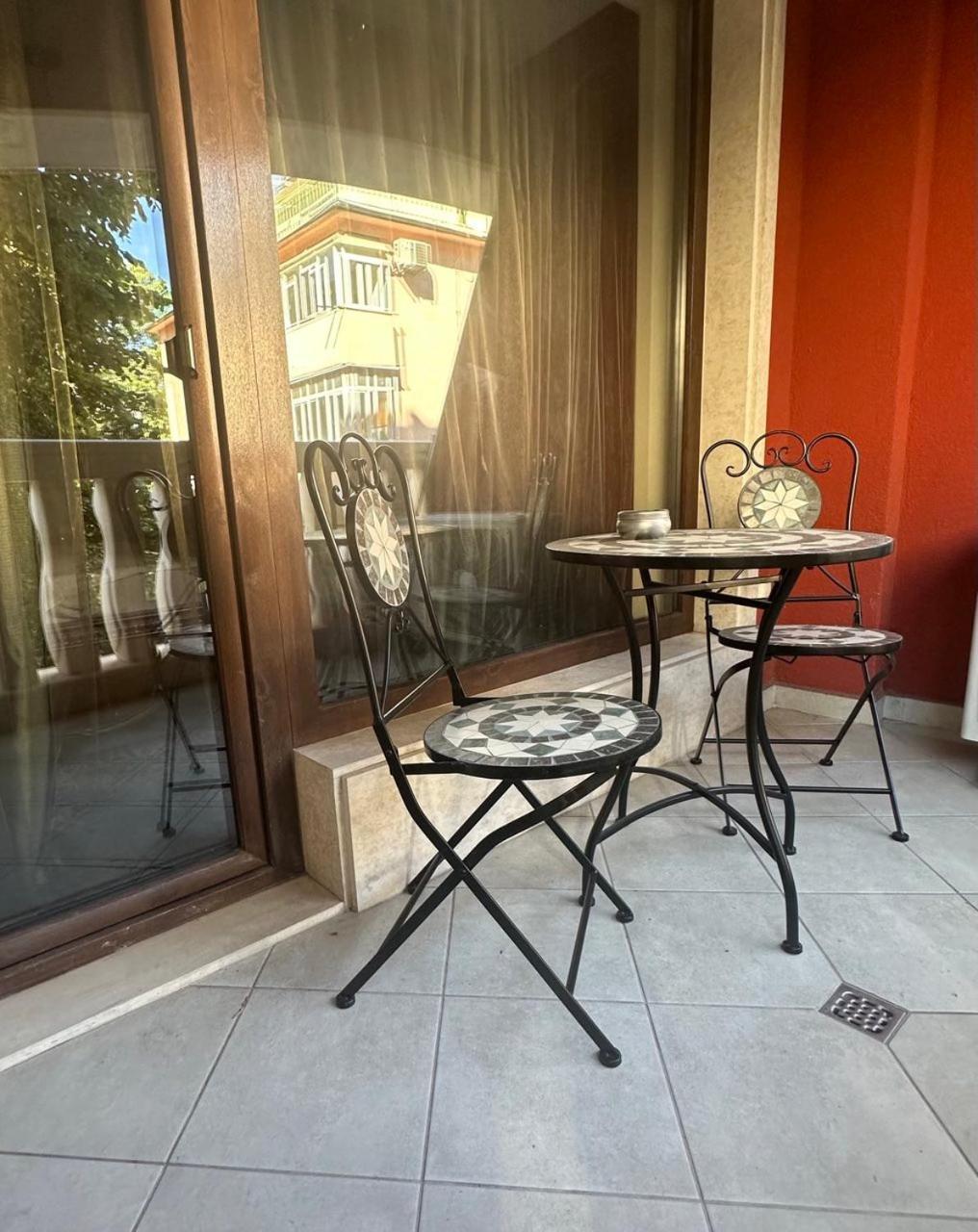 Central Luxury Antique Apartment Varna Exterior foto