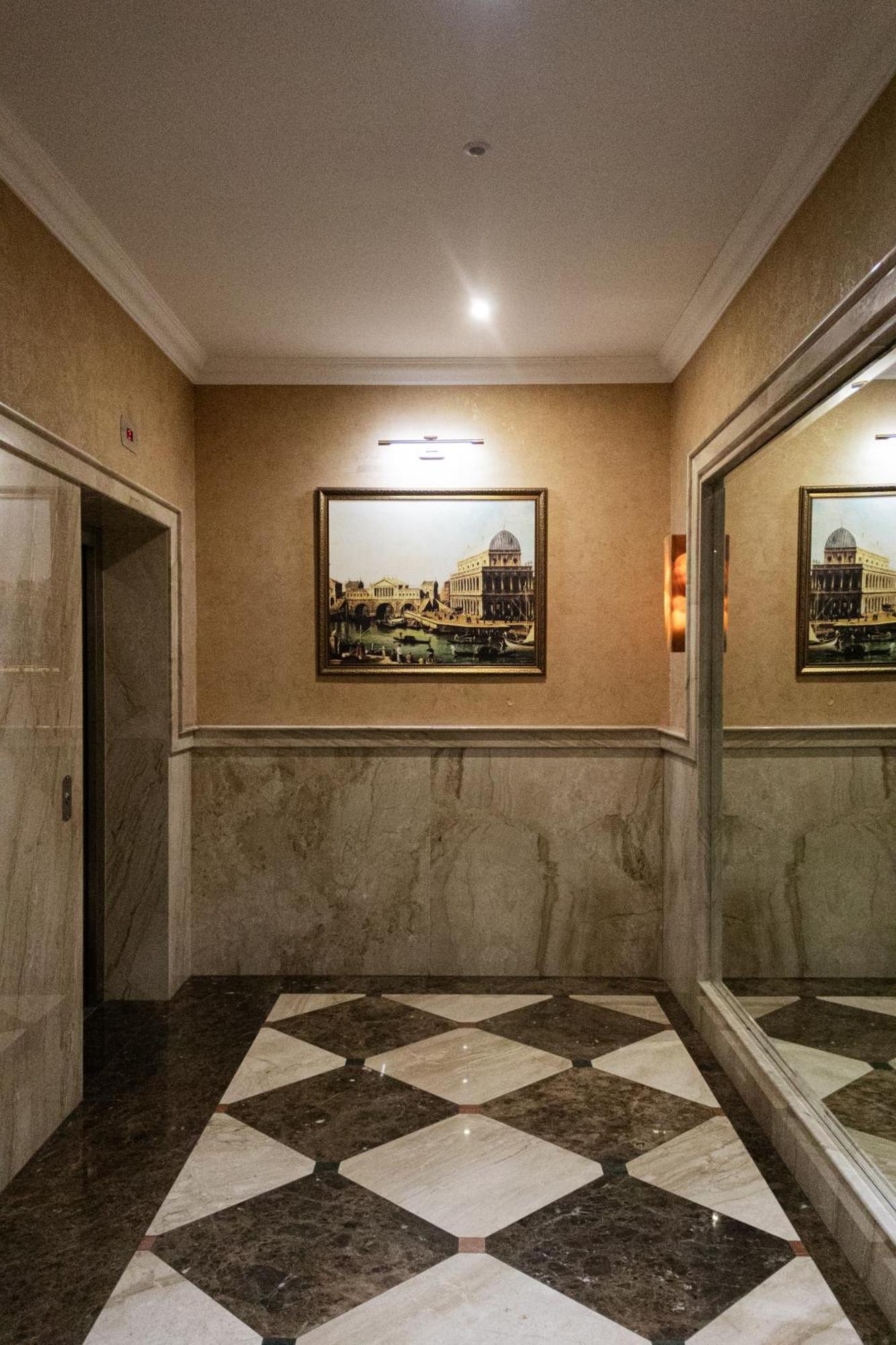 Central Luxury Antique Apartment Varna Exterior foto
